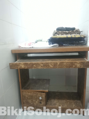 Computer Table/Education